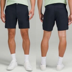 Lululemon Commission Shorts, 38